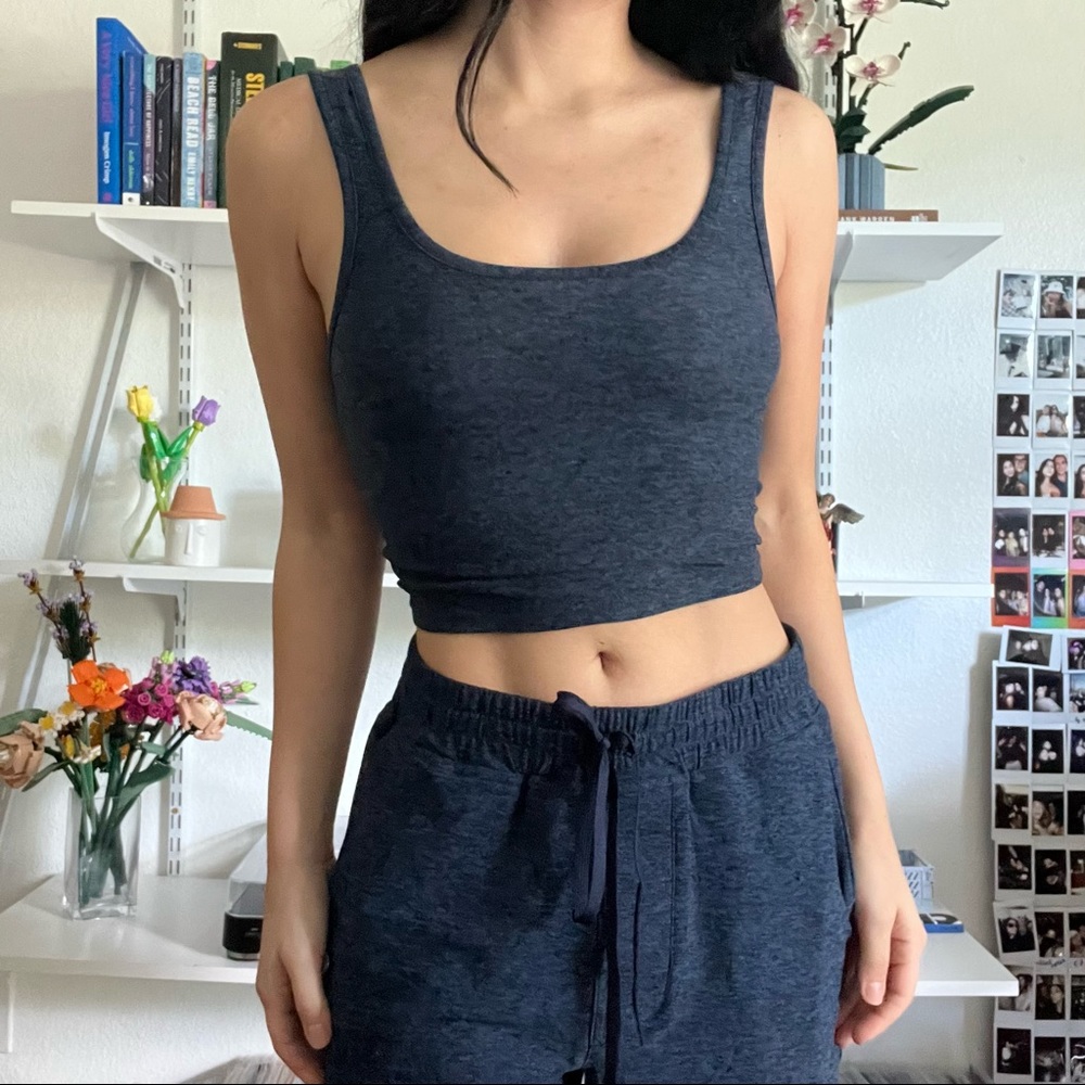 OUTDOOR VOICES ALL DAY CROP TOP